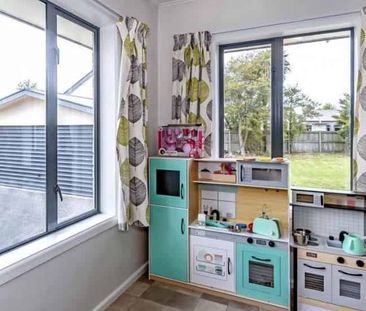 Relaxed Lifestyle Living Close to Lincoln Village - Photo 2