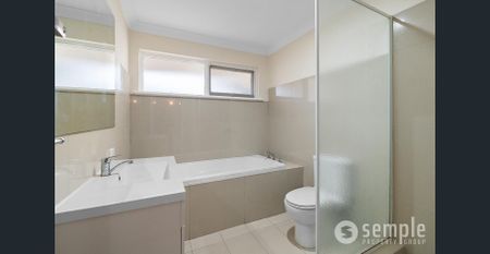 Lock and leave lifestyle - Photo 5