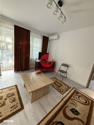 Apartament De Inchiriat 3 Camere, Semidecomandat, Zona Tomis 2 - Photo 1