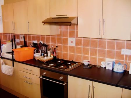 3 Bed 1 Bath - Photo 5