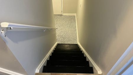 For Lease - 6 White Crescent Unit# Bsm, Barrie, Ontario - Photo 2