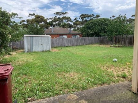 Situated in a quiet location - Photo 5