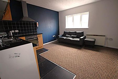 1 bedroom flat to rent - Photo 3