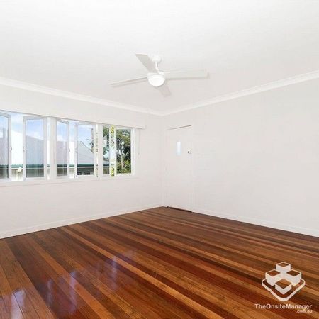 One of the lovely two bedroom house upper mount gravatt - Photo 3