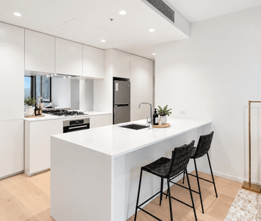 Fully Furnished 2-Bedroom Apartment in the Heart of Southbank - Photo 4