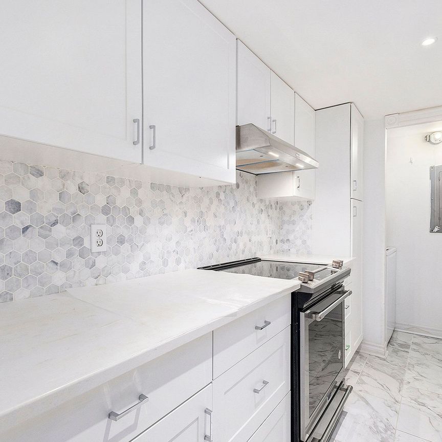 For Lease - 1204 Shillington Avenue Unit# 15, Carlington - Central Park, Ontario - Photo 1