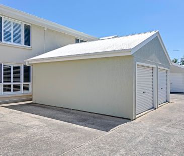 Easy Coastal Living, Moments to Mudjimba Beach! - Photo 4