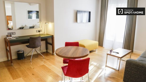 1-bedroom apartment for rent in Donnybrook, Dublin - Photo 1