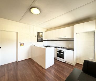 20/10 Arthur Street, Queanbeyan - Photo 3