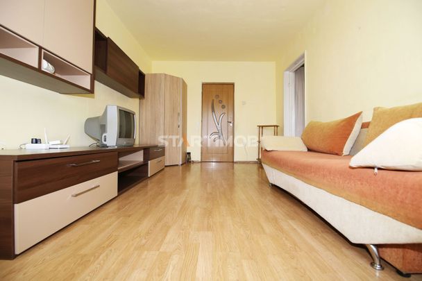 Apartament mobilat cu parcare zona Grivitei - Fotografie 1
