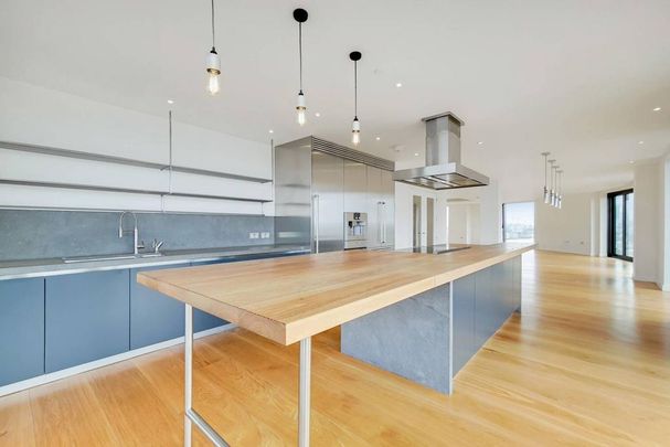 3 bedroom flat to rent - Photo 1