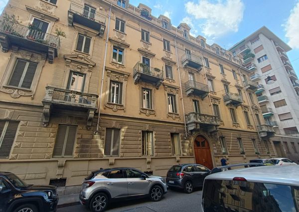 Crocetta – affittasi quadrilocale