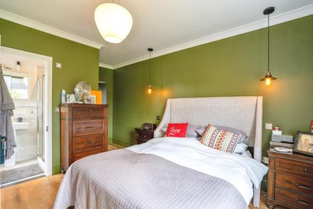 5 bedroom detached house to rent - Photo 3