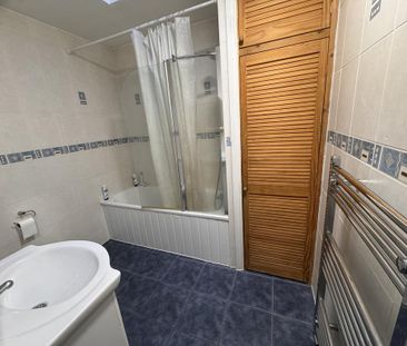 House share to rent - Photo 4