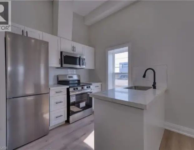53 ONTARIO Road Unit# 110 | 53 ONTARIO Road Unit# 110, Welland - Photo 1