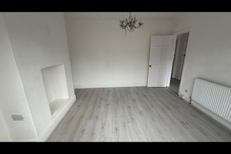 3 Bed Semi-Detached House, Brendon Avenue, M40 - Photo 4