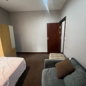 243 Dewsbury Road, Flat 2 - Photo 2