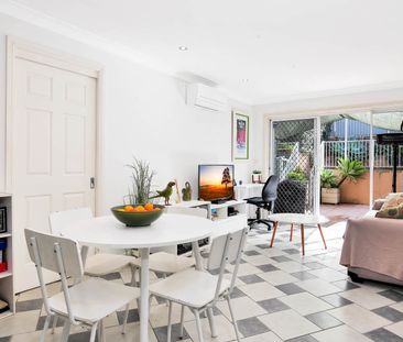 Unit 3/21-23 Cook St, Baulkham Hills NSW 2153 - Townhouse For Rent ... - Photo 3