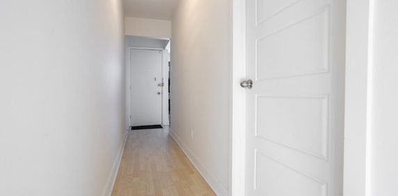 *** CESSION DE BAIL *** Beau 3 1/2 meublé disponible le 1er novembre 2025 - Photo 2