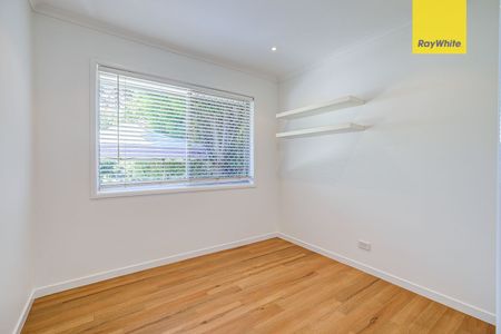 Charming Family Home Close to Everything! - Photo 4