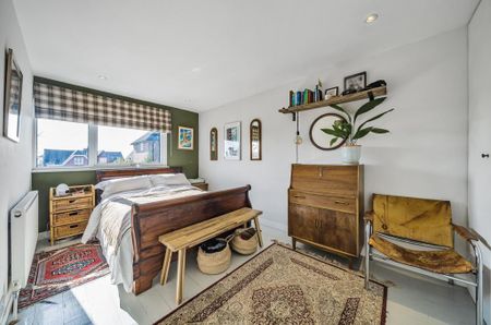 3 bedroom end of terrace house to rent - Photo 3