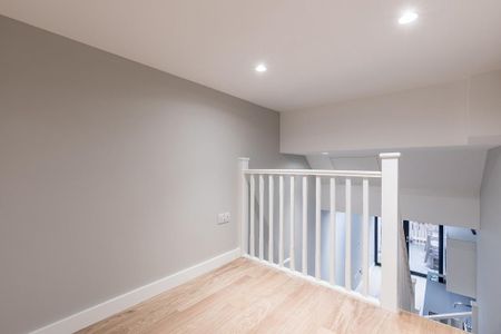 Ground floor flat to rent - Photo 2