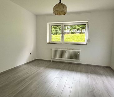 WERMELSKIRCHEN: SCHÖNE 2-ZIMMERWOHNUNG IM ERDGESCHOSS (HOCHPARTERRE) +KOMPLETT RENOVIERT - Foto 4