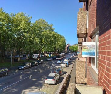 Erstbezug nach Renovierung! Zentrale Wohnung mit Balkon (NEUE Fotos) - Photo 3