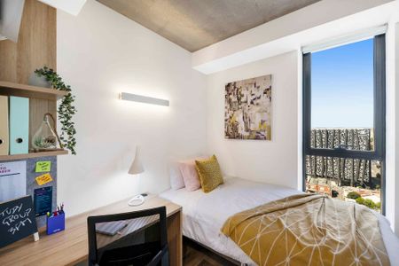 Signature Studio Apartment, King Single Bed - Photo 3