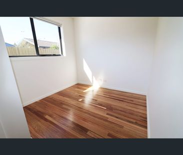 3/2 Edmund Street, Maidstone, Vic 3012 - Photo 1