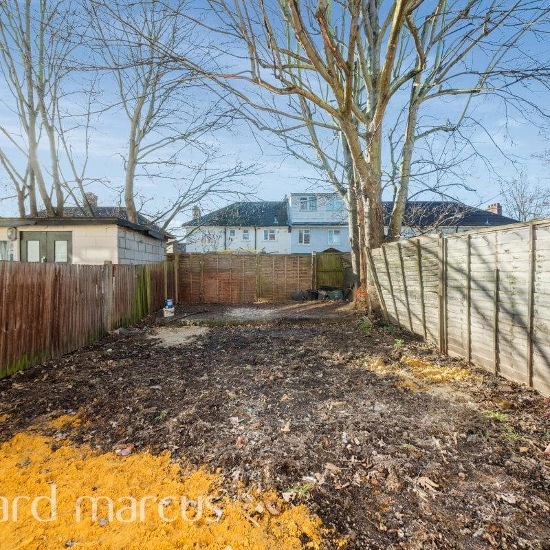 Onslow Road - Photo 1