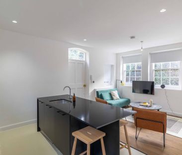 1 bedroom flat to rent - Photo 2