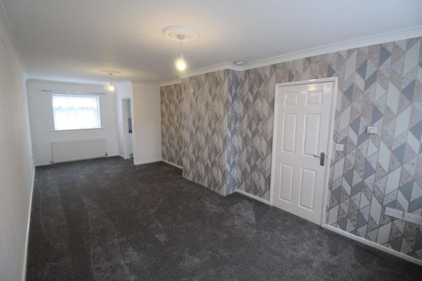 3 bedroom House To Let - Photo 1