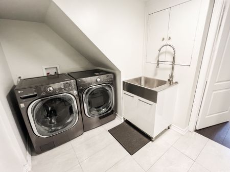 For Lease - 33 Benson Avenue, Richmond Hill, Ontario - Photo 4