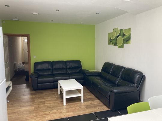 32 Dartmouth Road - Photo 1