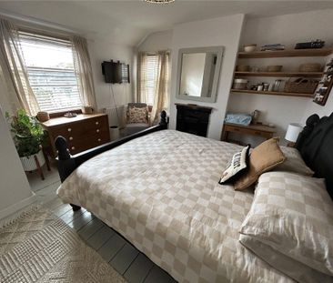 4 bedroom end of terrace house to rent - Photo 4