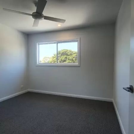 Contemporary Villa - Photo 5