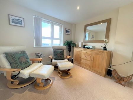 3 bedroom apartment to rent - Photo 5