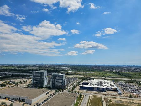 For Lease - 28 Interchange Way Unit# 3611, Vaughan, Ontario - Photo 4
