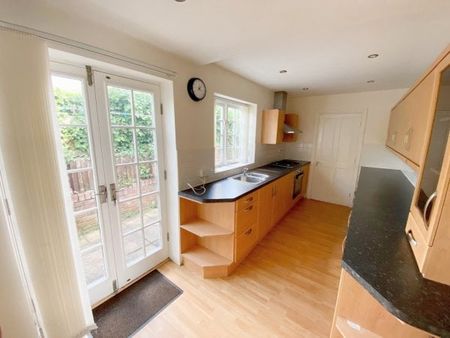 Station Road, Parkgate - Photo 5