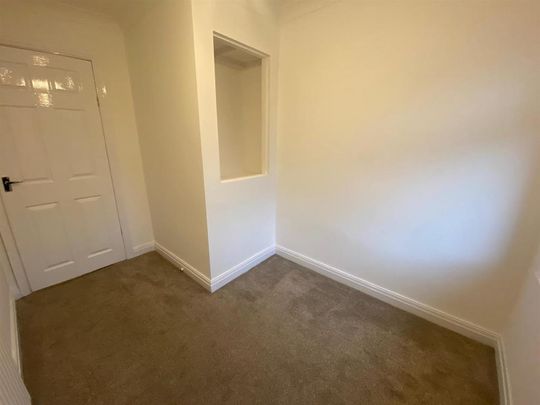 3 bedroom end of terrace house to rent - Photo 1