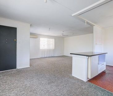 4 Bedroom family home - Photo 6