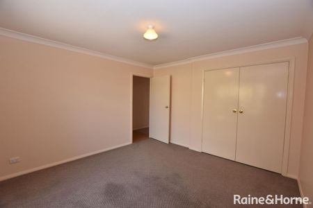 2/86 Nile Street, Orange, NSW 2800 - Photo 4