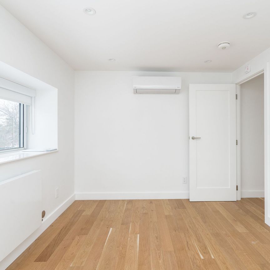 4 Overland Drive - Photo 1