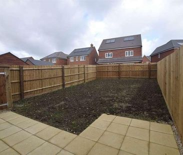 Hay Rake Lane, Stratford-upon-avon, Warwickshire, CV37 - Photo 4