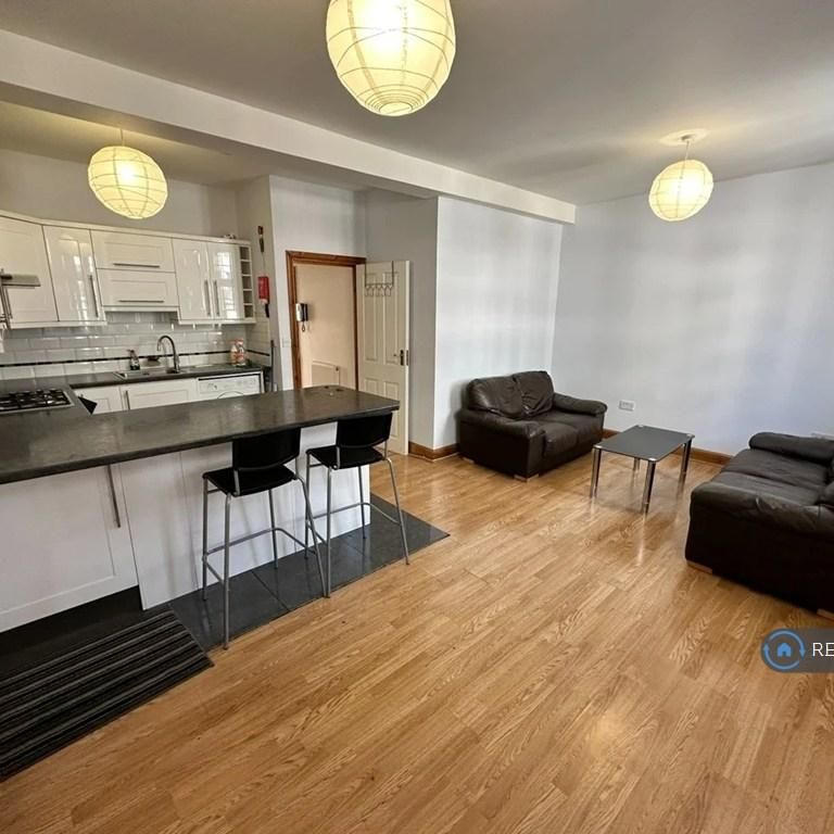 1 bedroom flat to rent - Photo 1