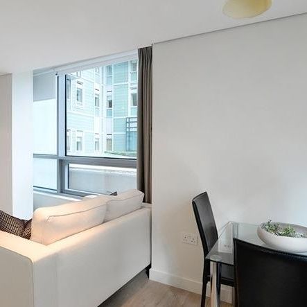 Merchant Square, Paddington, London W2 - Photo 1