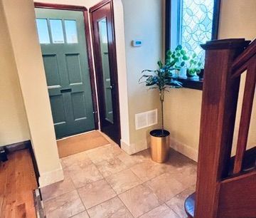 For Lease - 457 Mortimer Avenue Unit# Main & 2nd Floors, Toronto, Ontario - Photo 5