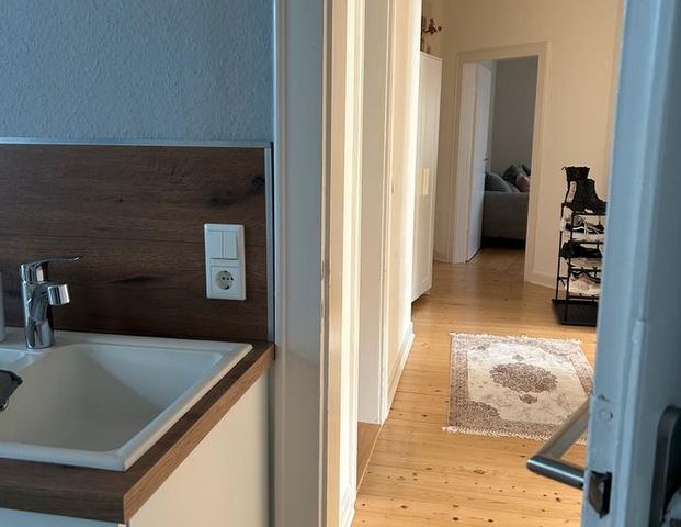 3ZKB modernisierte Altbauwohnung mit Gartenanteil - Foto 1