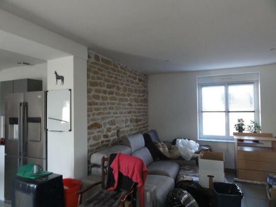 Location Maison 5 pièces 126m² MONTCHANIN 71210 - Photo 1